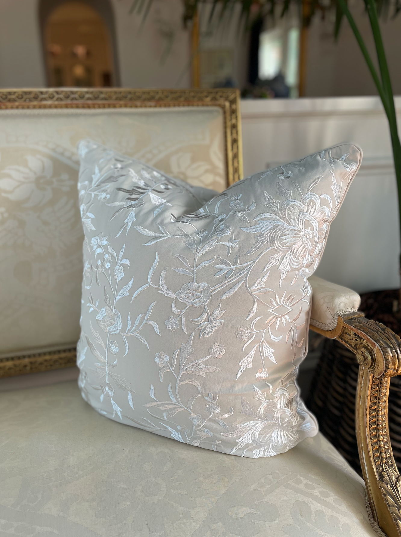 VERSAILLES PILLOW IVORY FLORAL EMBROIDERY