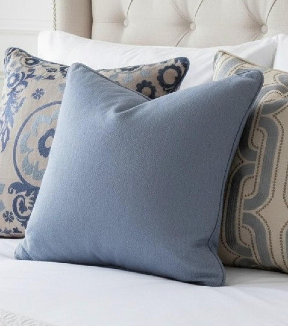 VERSAILLES PILLOW BLUE HERRINGBONE