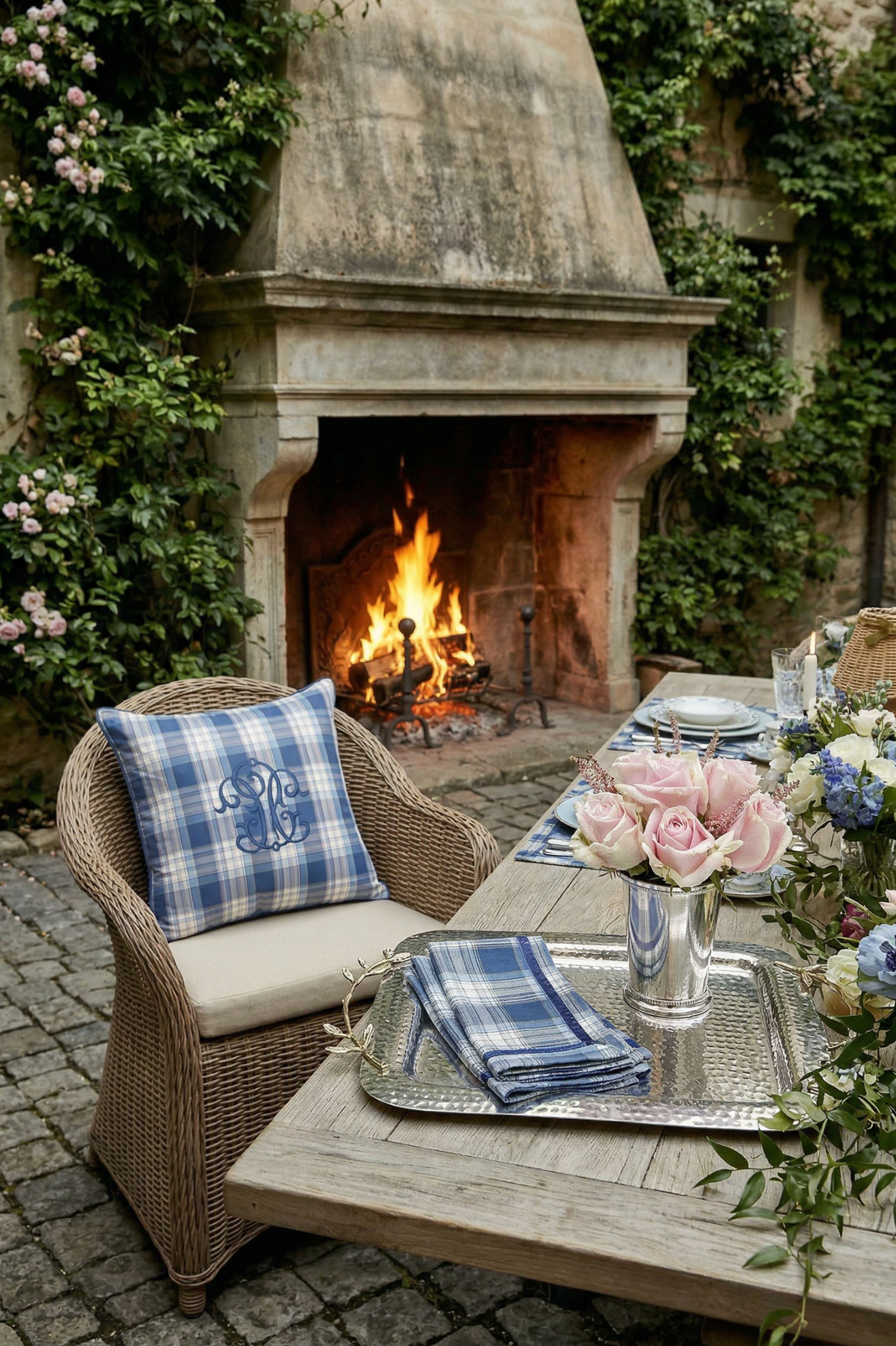 WHITEHALL NAPKIN SET OF 4