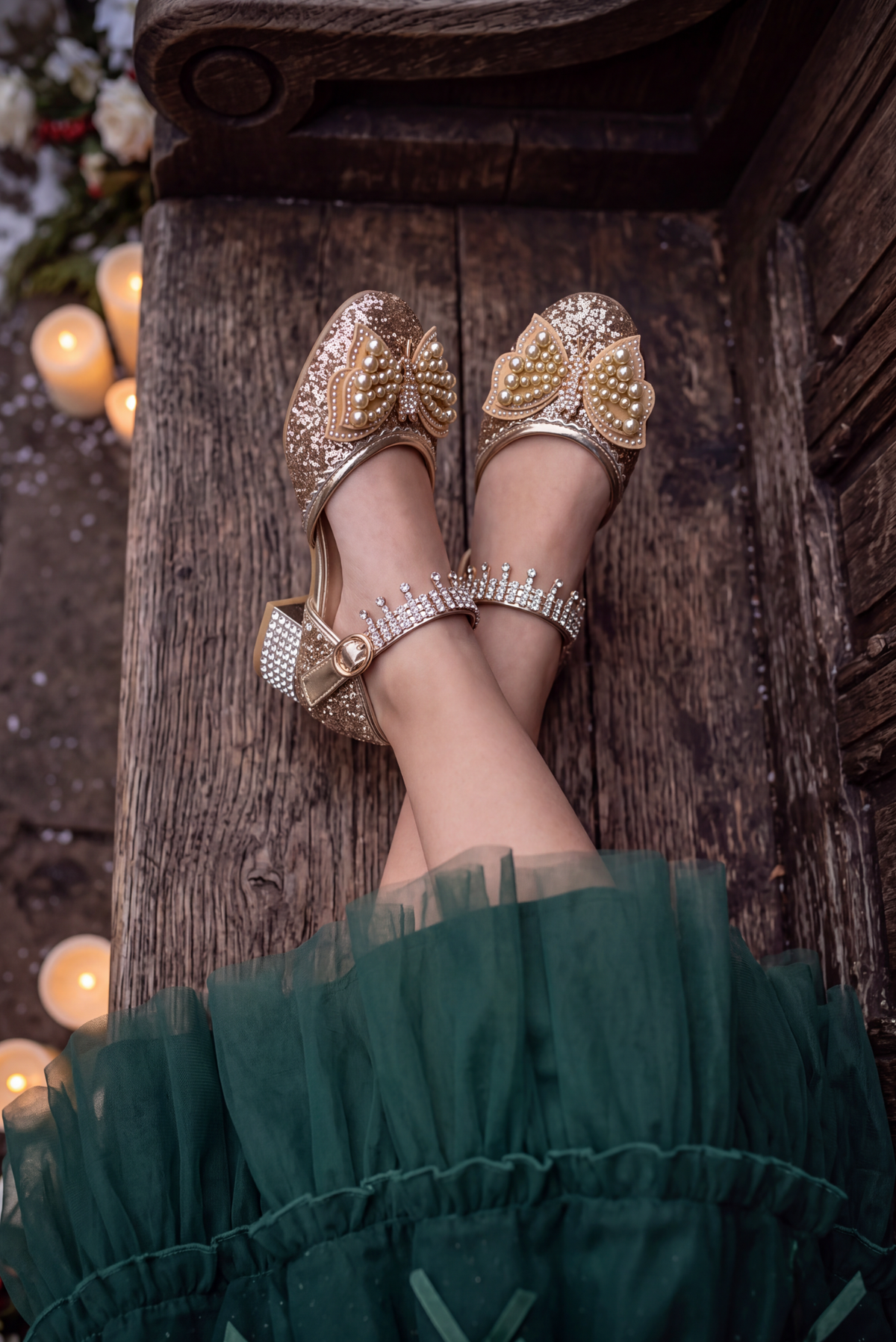 GOLD REGAL PRINCESS SHOE