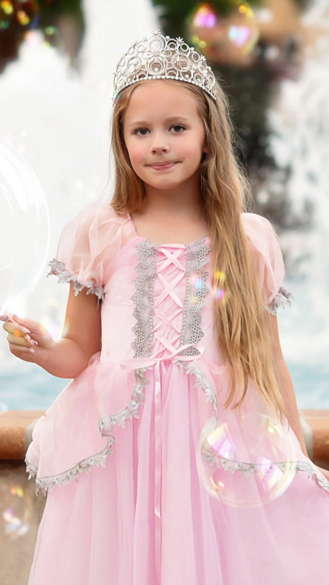 GLIMMERING GRACE TIARA