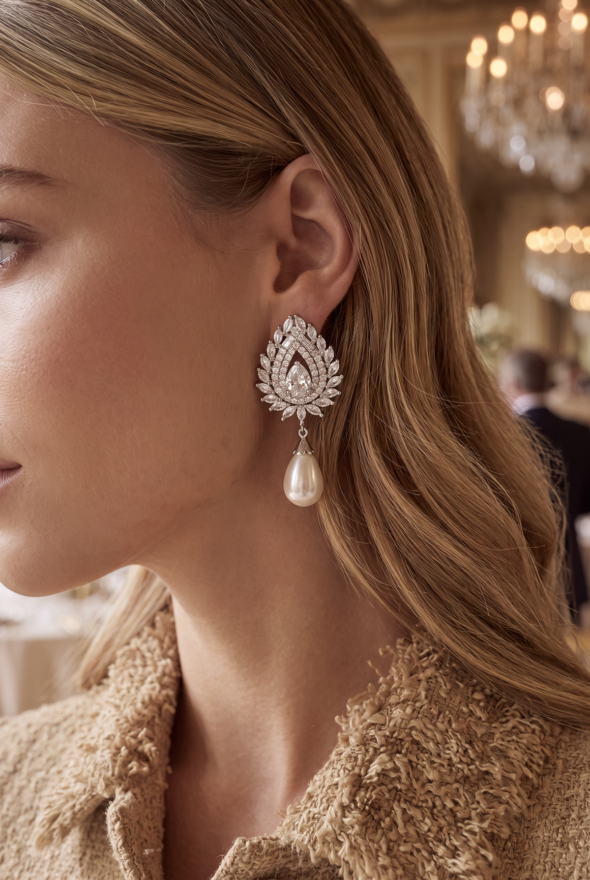 DELLA EARRING