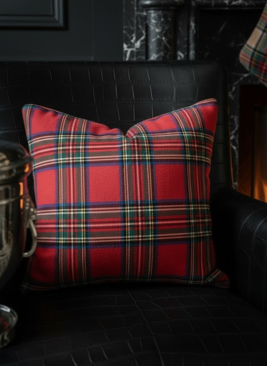MONTROSE TARTAN PILLOW CRIMSON