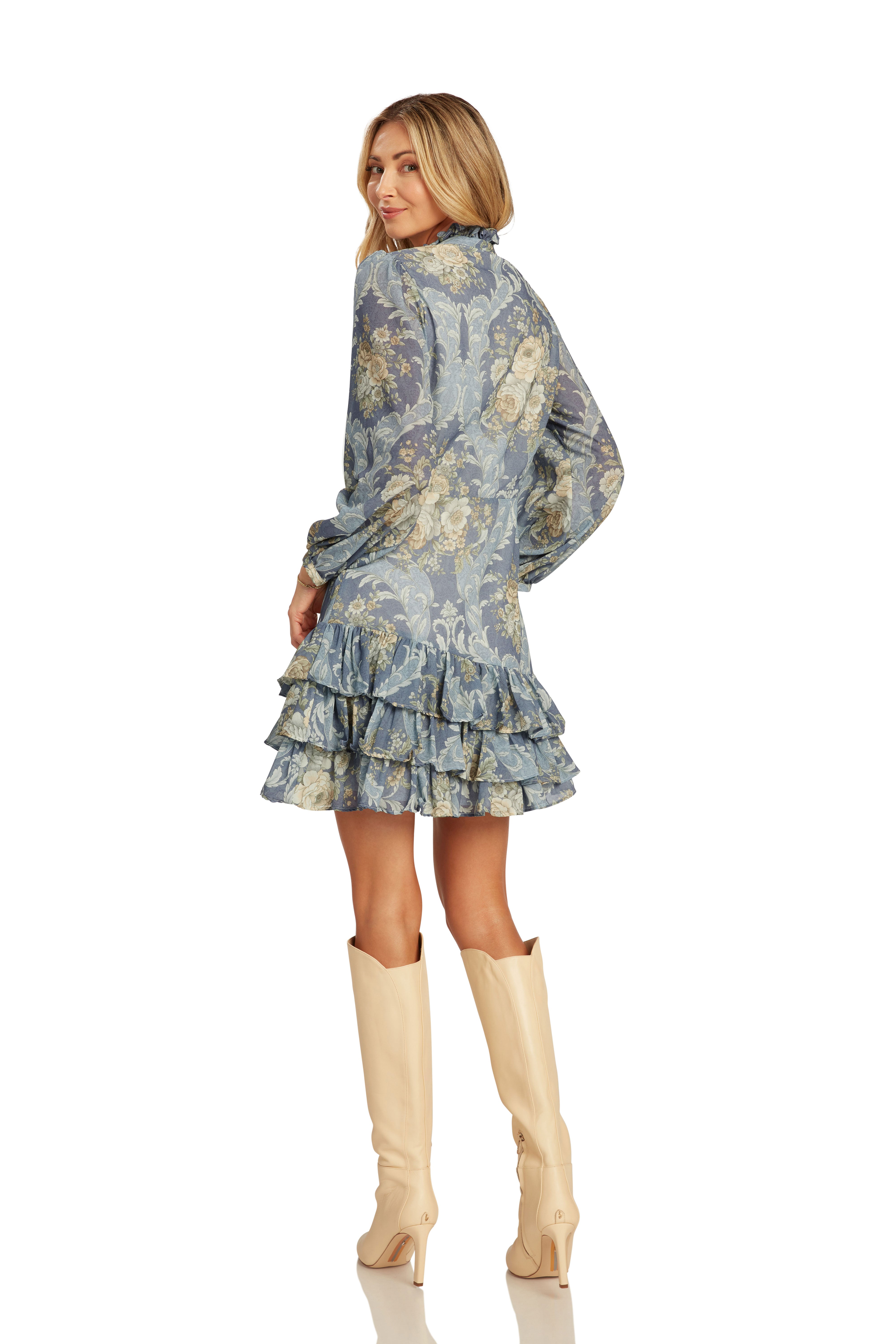 Morgan Dress French Blue Floral M (6/8) Morgan Dress French Blue Floral M (6/8)