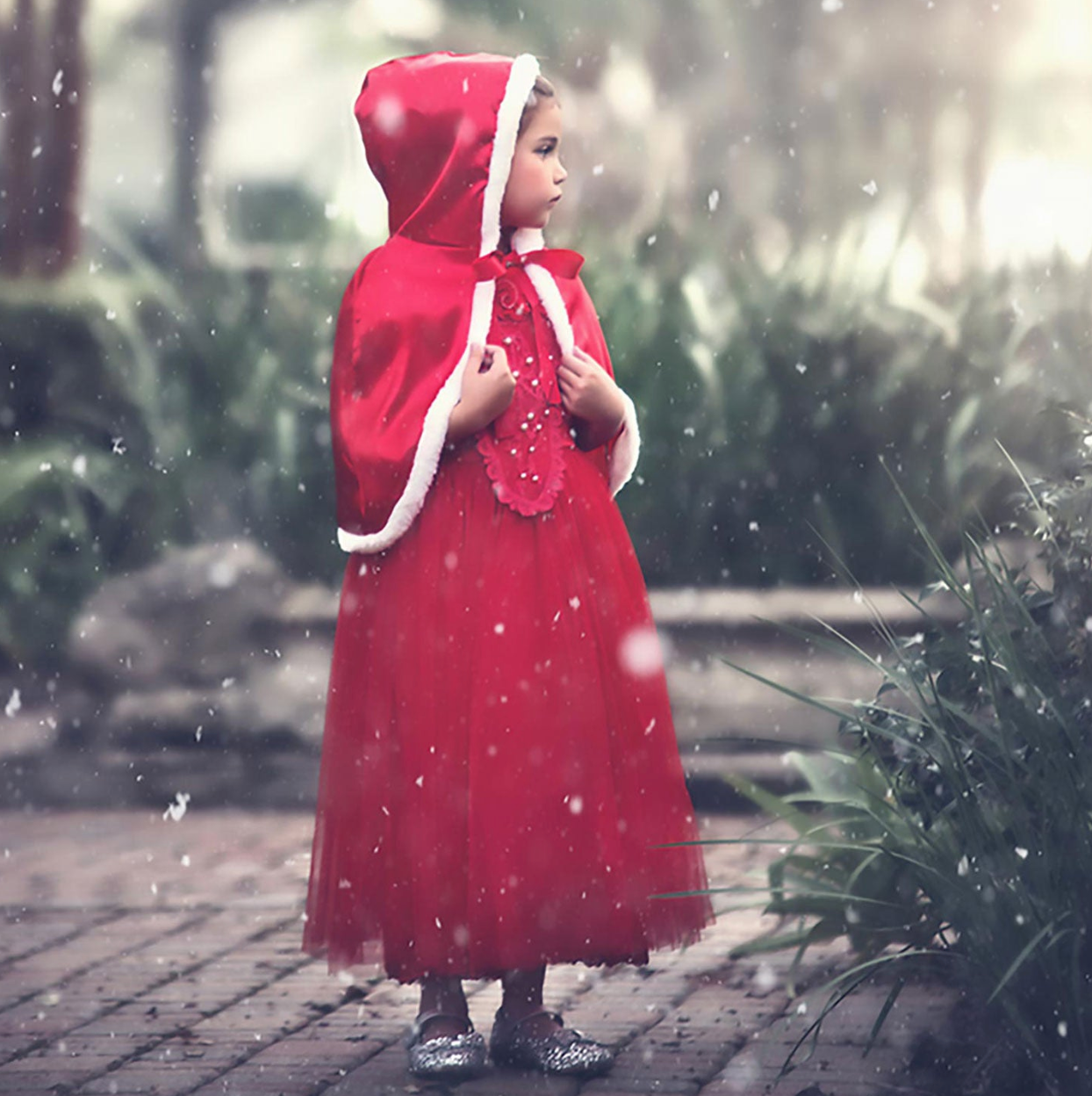 open lace back dress Red Riding Hood Cape for Girls Medium 6-8 main image 1