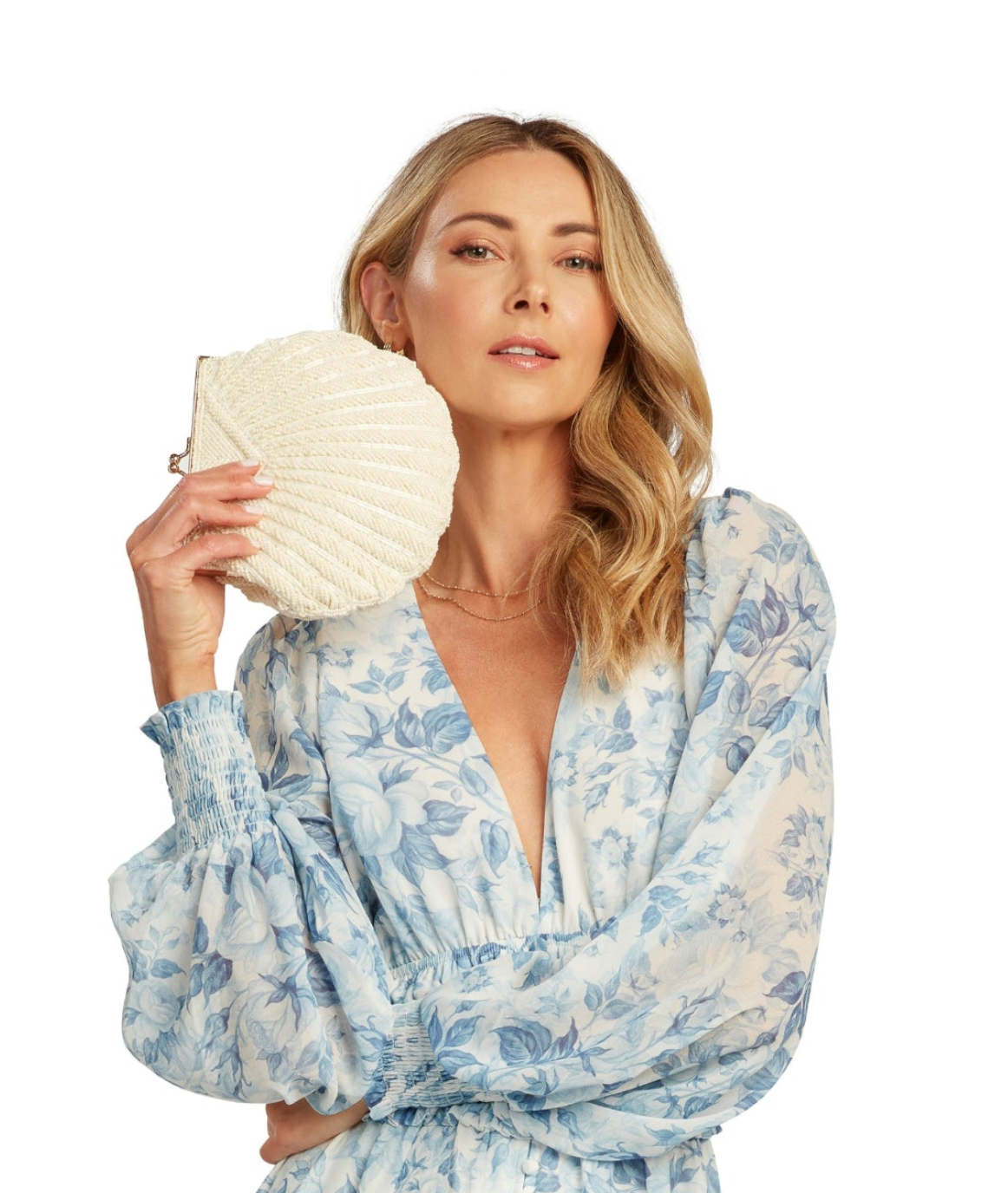 LA CONCHA BEADED CLUTCH