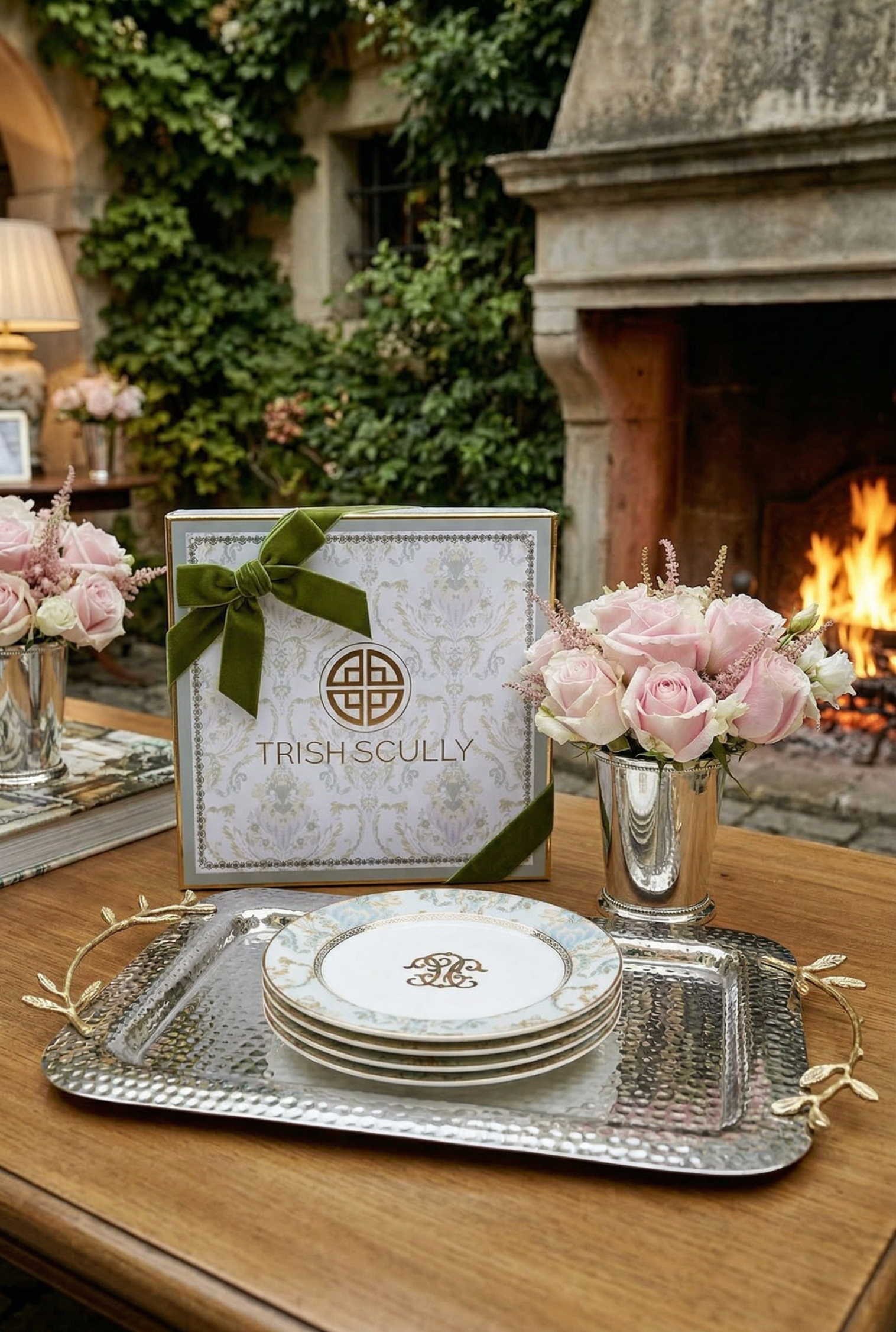 HAMMERED TWIG TRAY