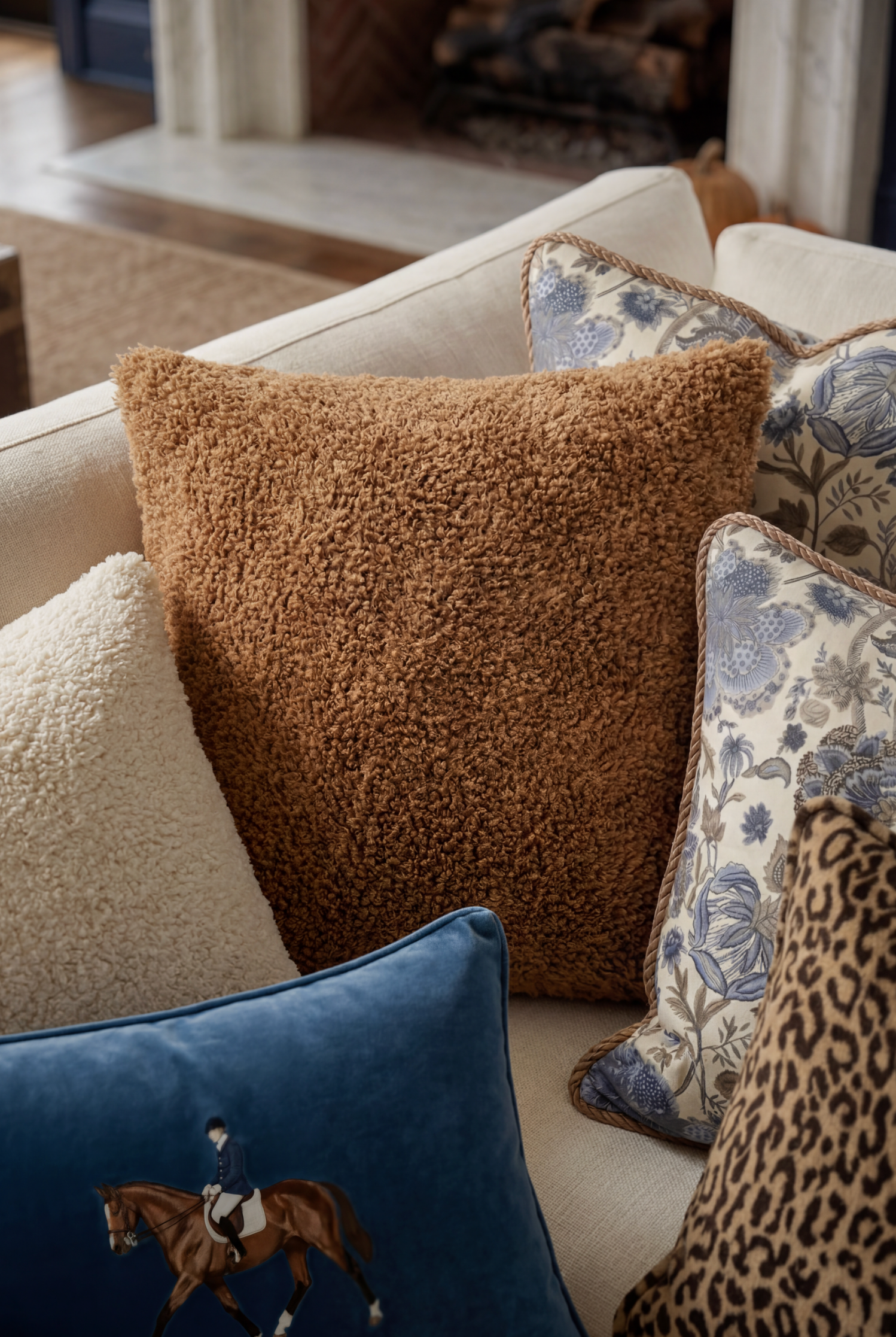 ANNECY PILLOW
