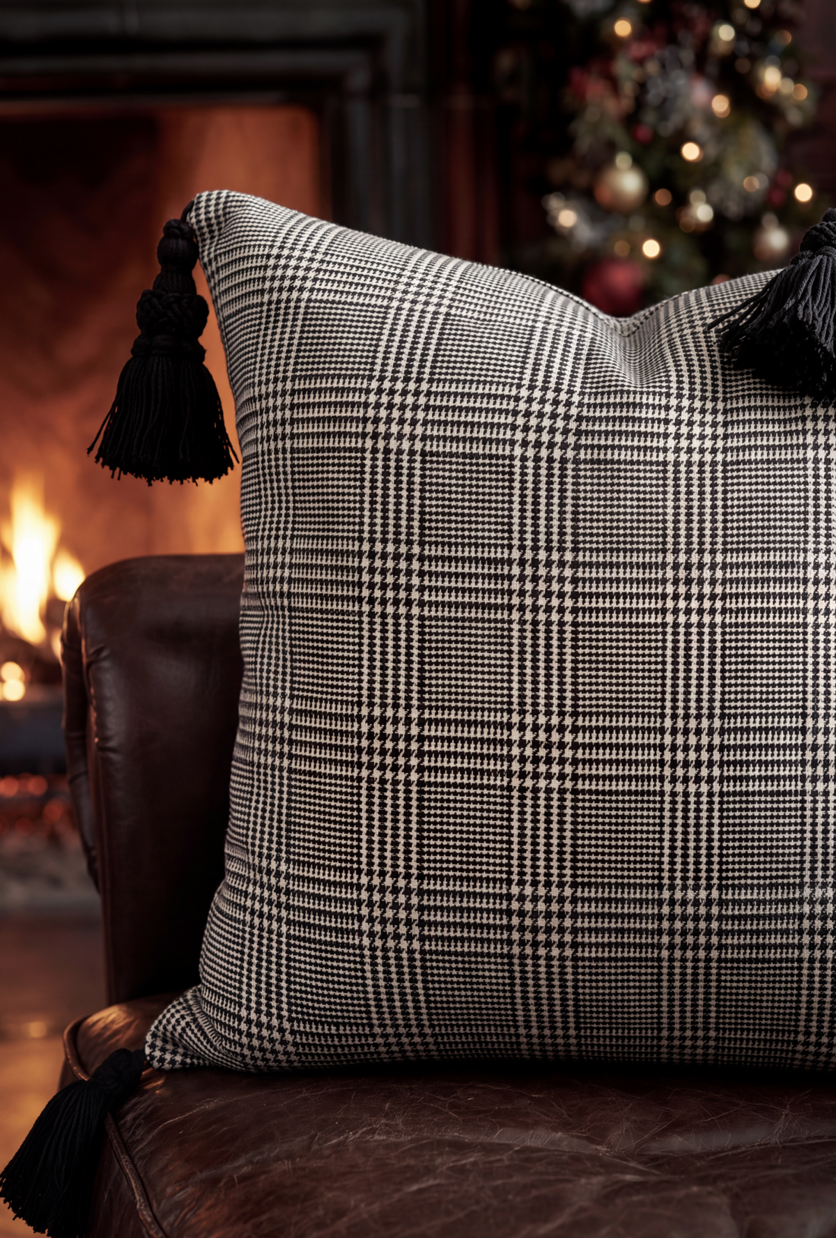 ASHCROFT PILLOW