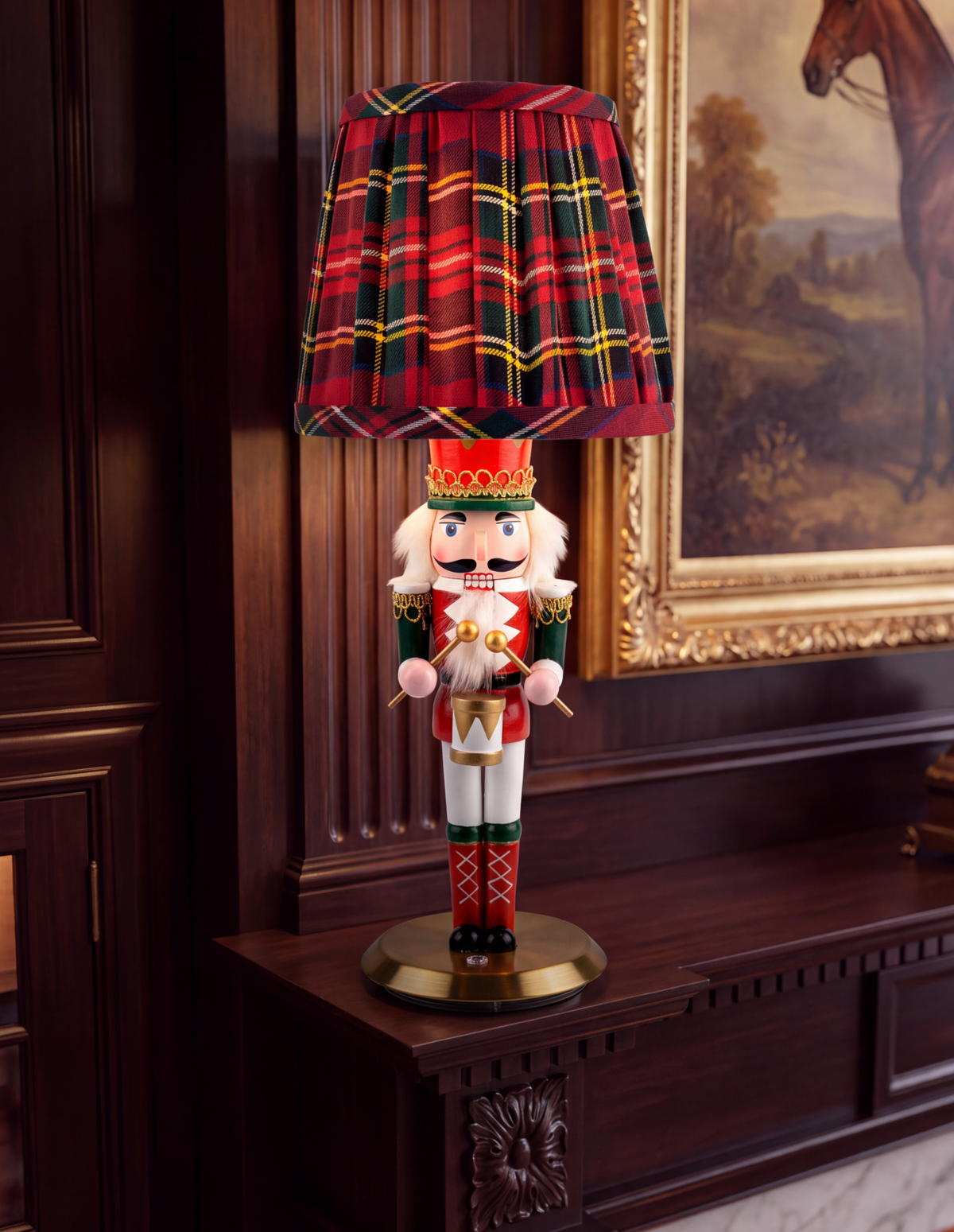 BALMORAL NUTCRACKER LAMP