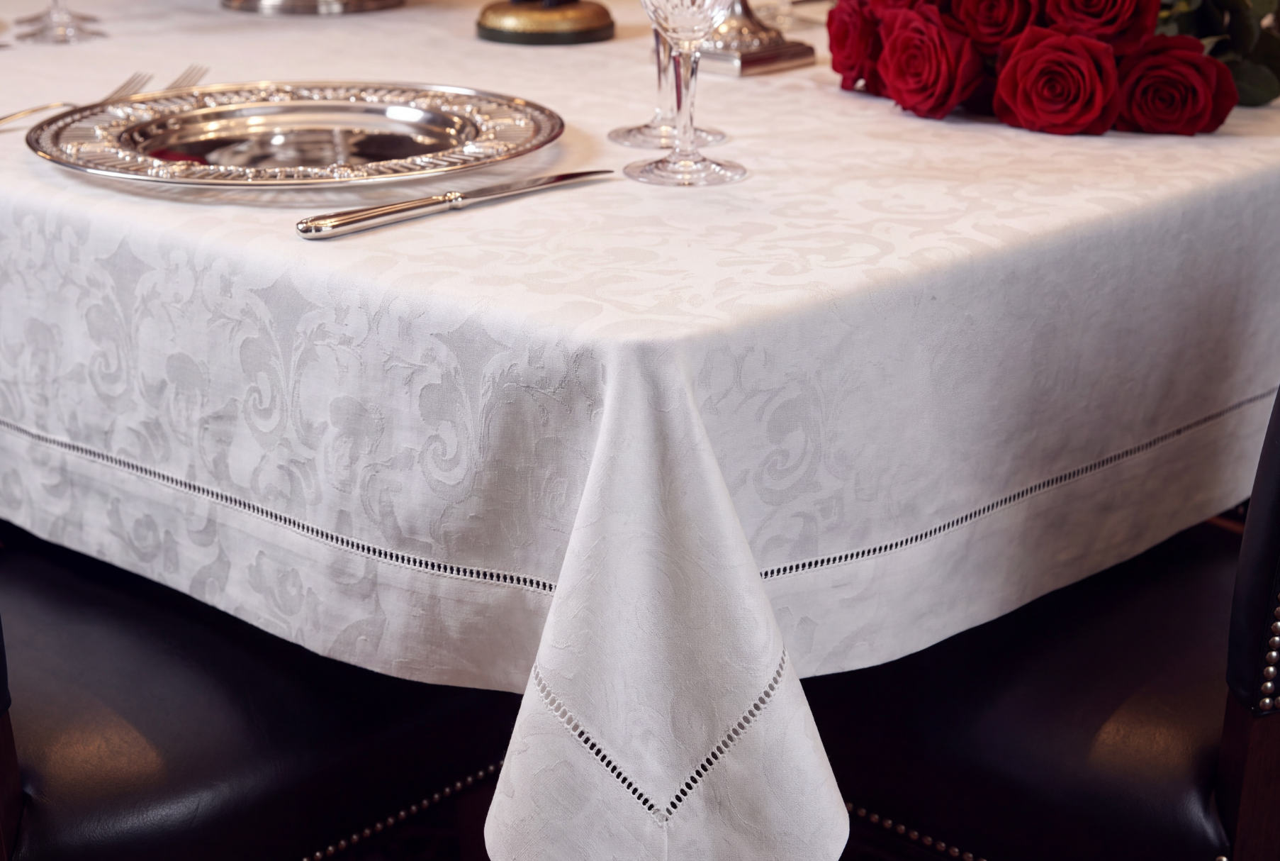 MILANO WHITE JACQUARD TABLECLOTH 128"X56" RECTANGLE