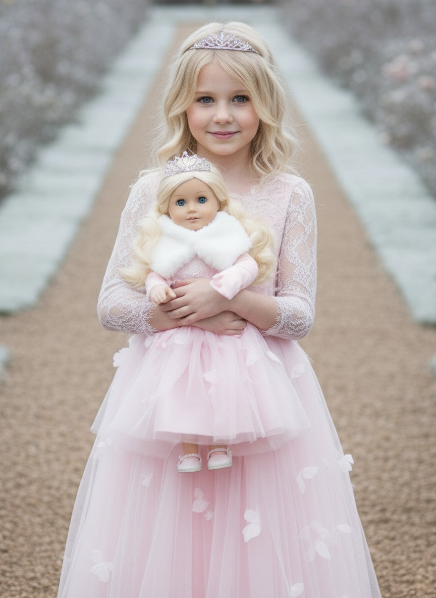 Liliana Doll