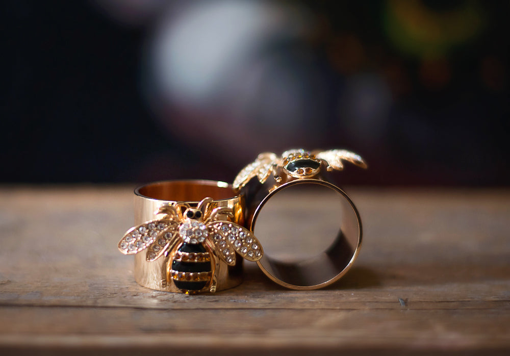 QUEEN BEE NAPKIN RING SET OF 2