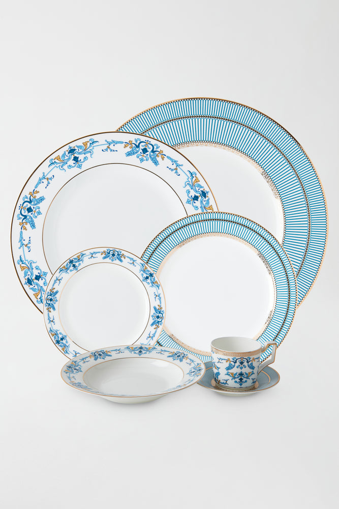 CORINNE BONE CHINA DINNERWARE SET 5PC.