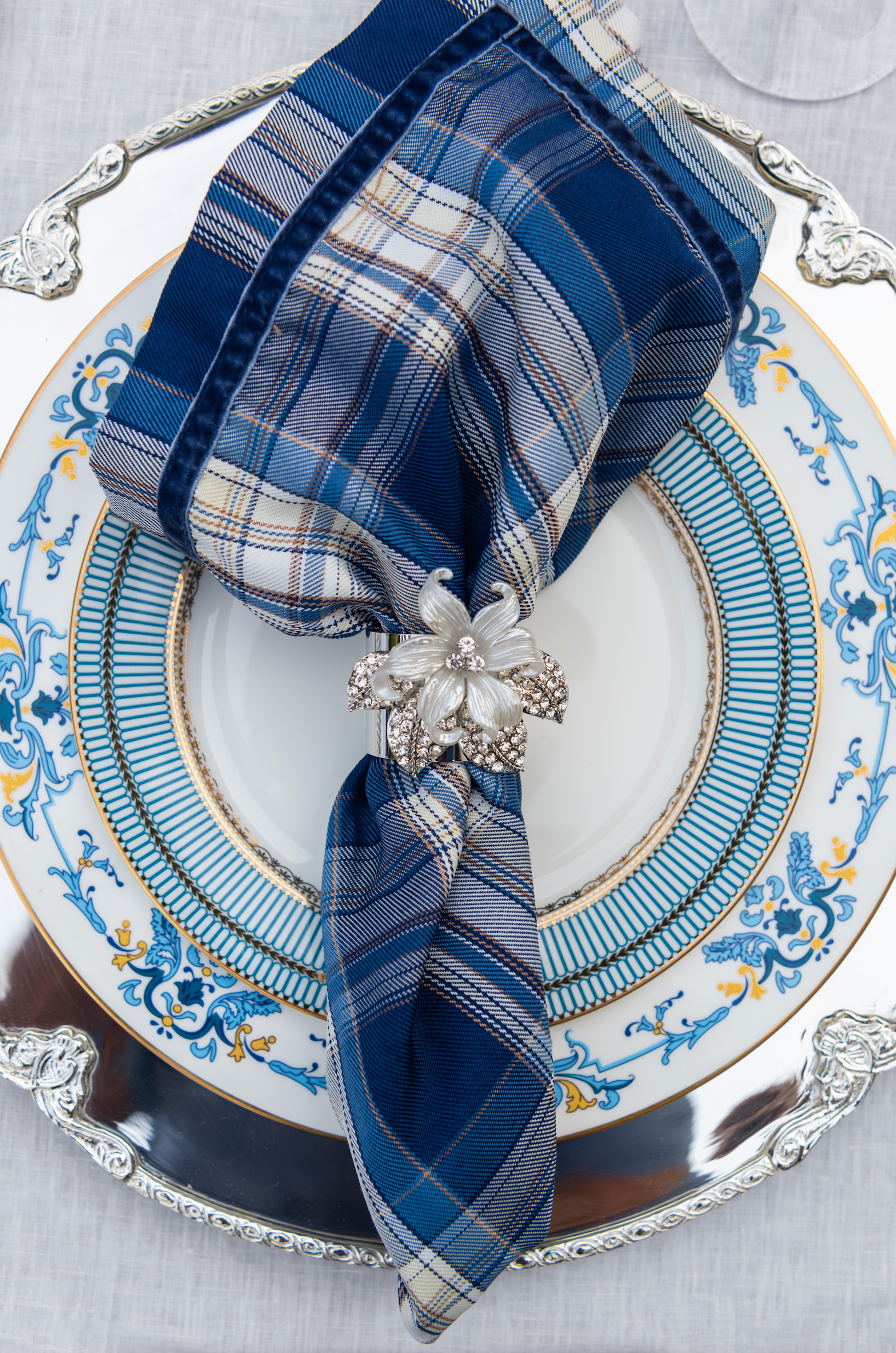 FLEUR BLANCHE NAPKIN RING SET OF 2